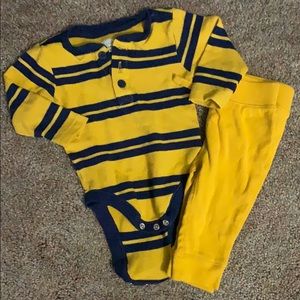 Old navy boys 3-6mths waffle onesie & joggers set